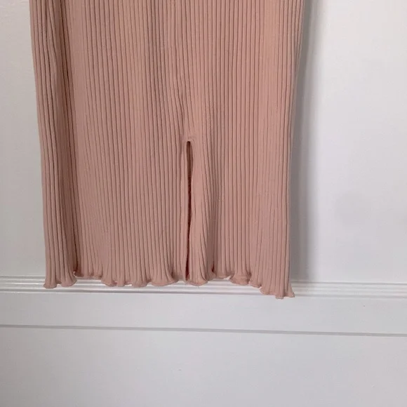 Blush ribbed midi dress - Picture 3 of 3